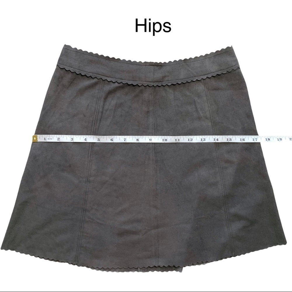 Altar’d State Faux Suede Scallop Mini Skirt Size Medium - Picture 13 of 16